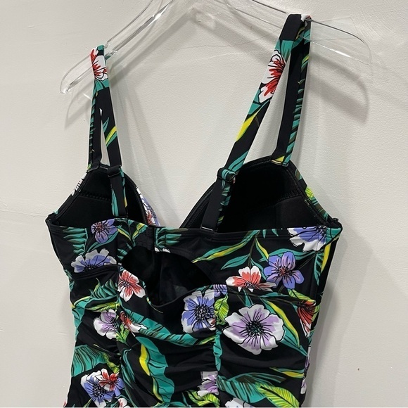 Old Navy Floral One-Piece Swimsuit Black 1X - Picture 5 of 8